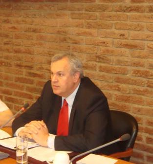 GRANDES AVANCES PARA PUERTO WILLIAMS COMO PUERTA AL CONTINENTE BLANCO SE OBTUVIERON DE LA COMISIÓN ANTÁRTICA ASEVERÓ EL INTENDENTE ARTURO STORAKER